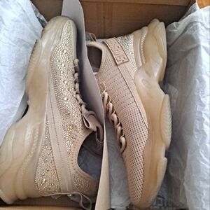 Steve Madden Tennis shoe